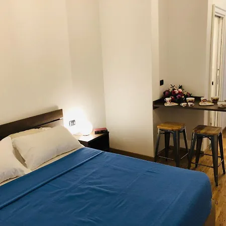 Domus 25 Napels