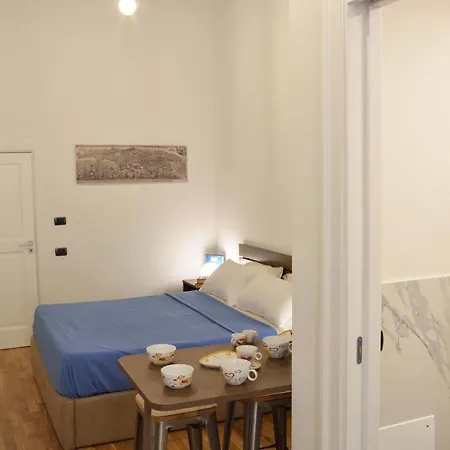Domus 25 Bed & Breakfast