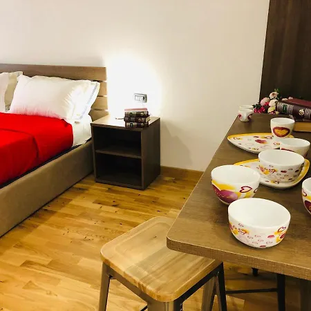 Domus 25 Неаполь