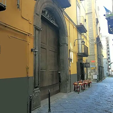 Bed & Breakfast Domus 25 4*