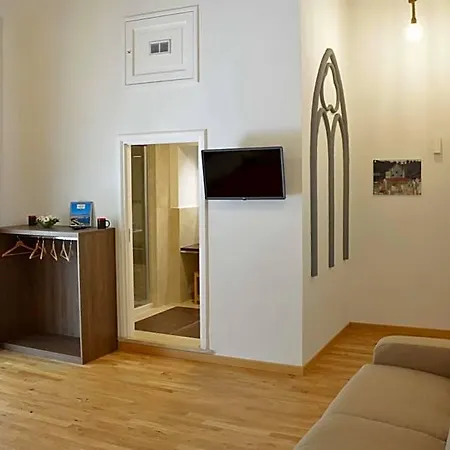 Domus 25 4*