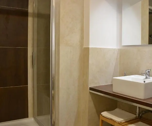 Domus 25 Bed and breakfast