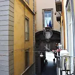 Domus 25 Bed and breakfast