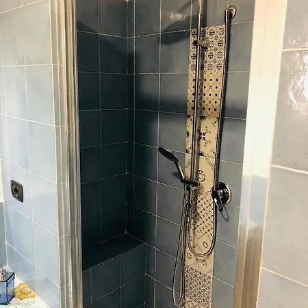 Oda ve Kahvaltı Domus 25 4*